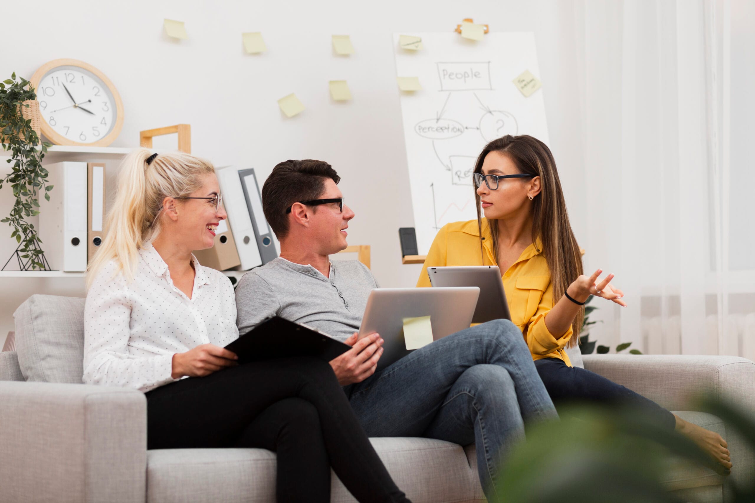 Family conversation with an interventionist